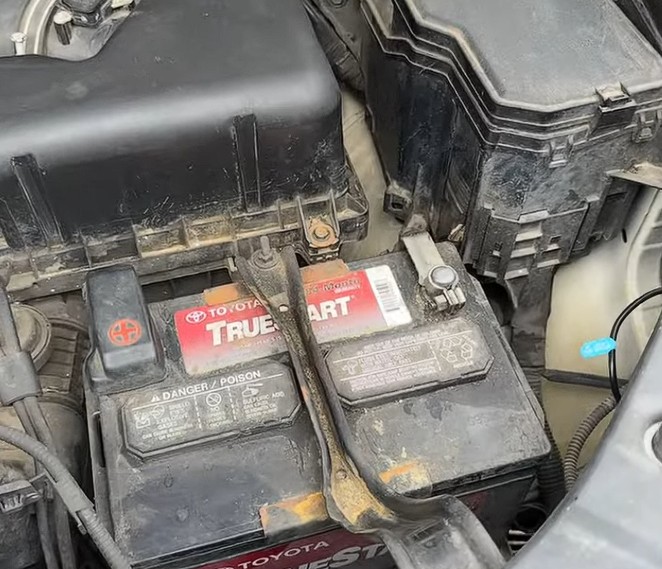 car battery replacement service